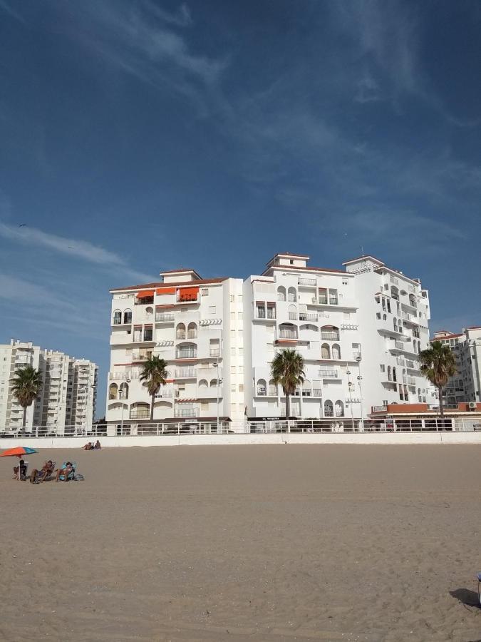 Primera Linea De Playa En Valdelagrana El Puerto de Santa María Kültér fotó